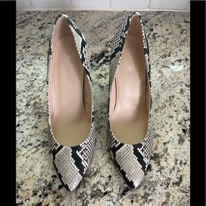 Nine West Snake/Python Block Heel Pumps Size 9.5